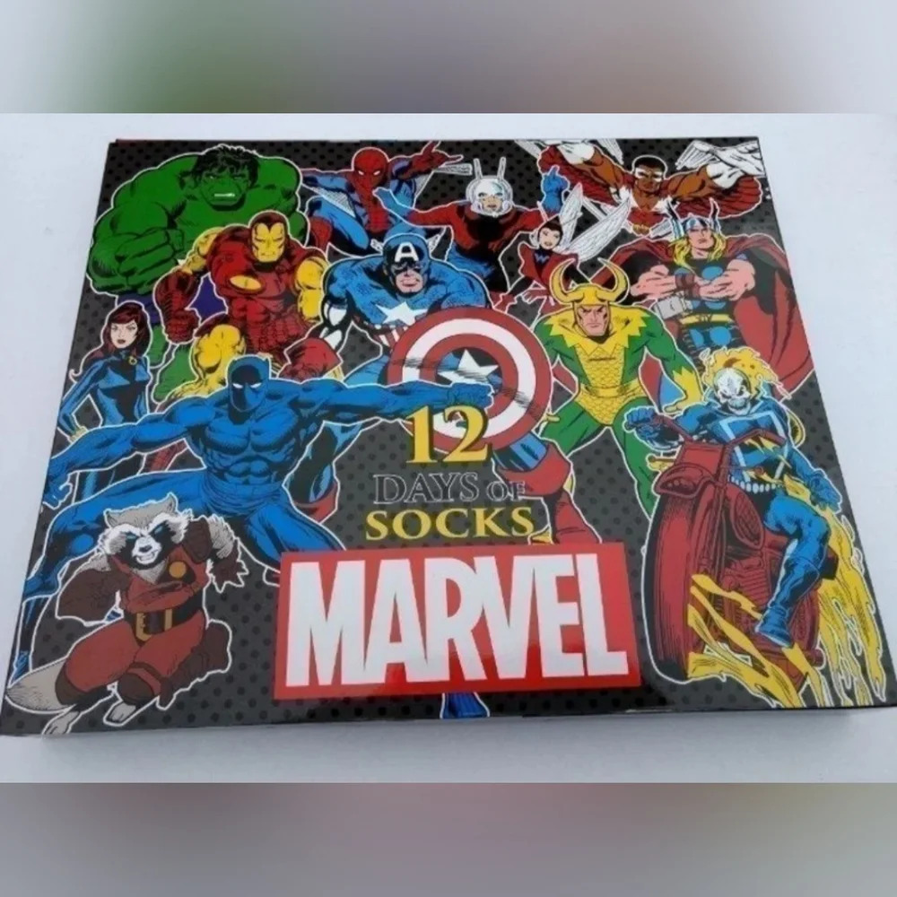 Men's Shoe Size 6-12 Marvel 12 Days Of Socks Advent Calendar NWT